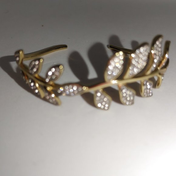 Stella & Dot Adjustable Leaf Bracelet - Sample - Picture 1 of 1